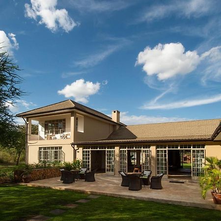 The Safari House Hotel Usa River Екстериор снимка